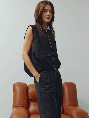 Noella Vest ' N-Melany ' in Black
