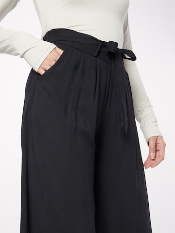 Wide Leg Pantalon à pince 'Cira' Hailys en noir