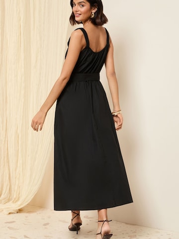 Abito di Friends Like These in nero