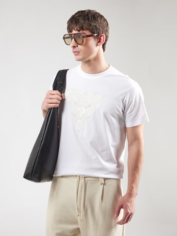 GUESS Originals Футболка в Белый: спереди