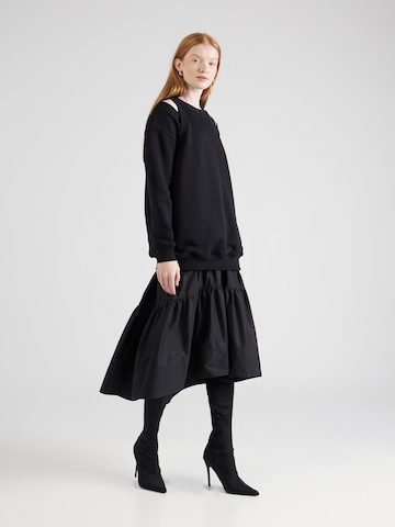 3.1 Phillip Lim - Vestido en negro: frente