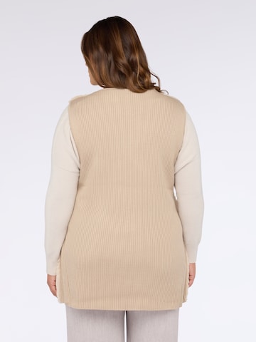 Fiorella Rubino Wintermantel‌‌‌‌‌‌‌‌‌ in Beige