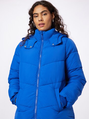 Cappotto invernale 'Jamilla' di PIECES in blu