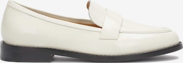 Kazar Classic Flats in White