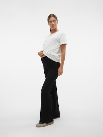 évasé Pantalon 'LIF PINTUCK' MAMALICIOUS en noir