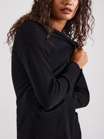 Pure Cashmere NYC Knit Cardigan in Black