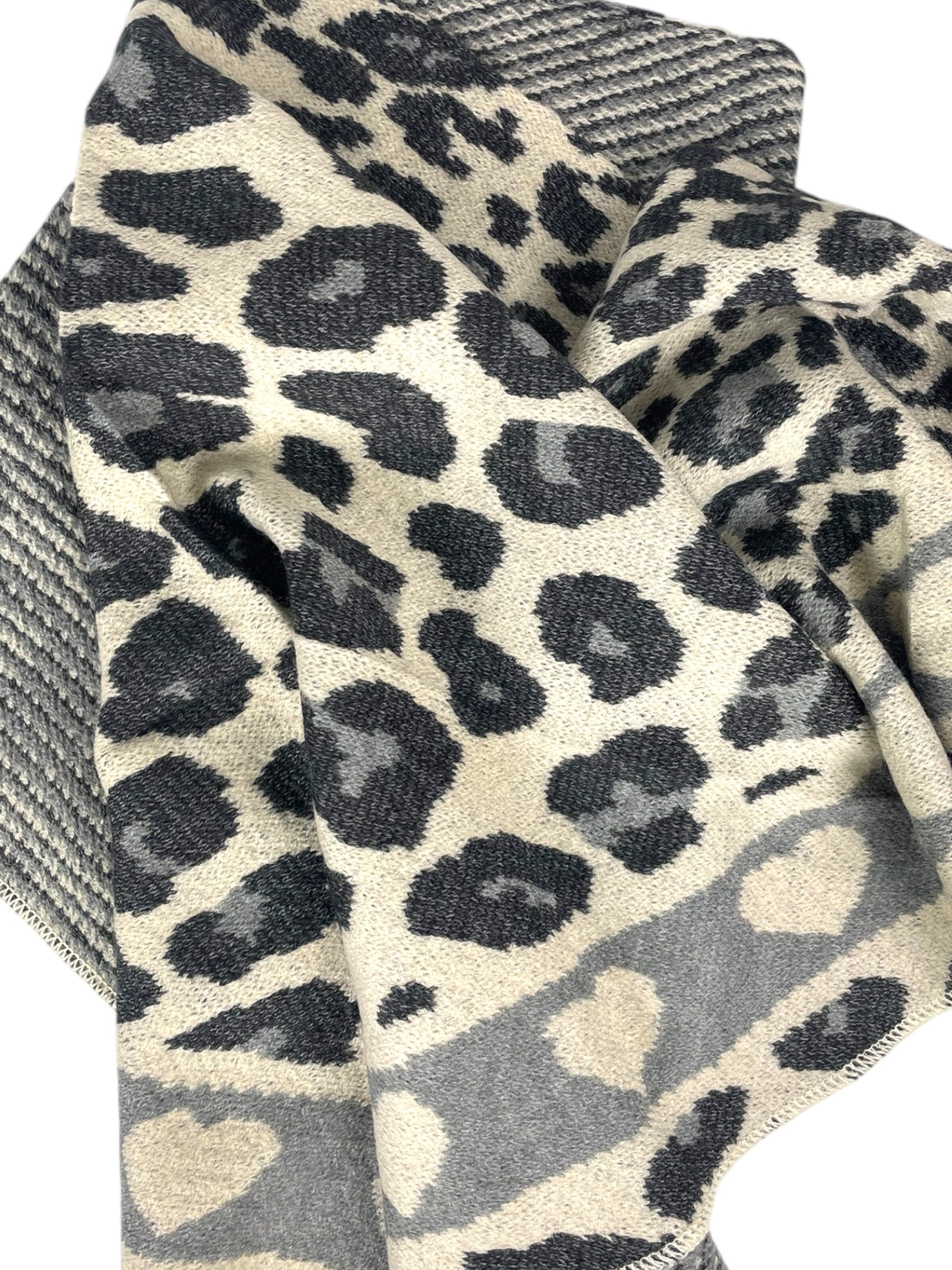 Kumixi Oversized Scarf 'Leo' in Beige