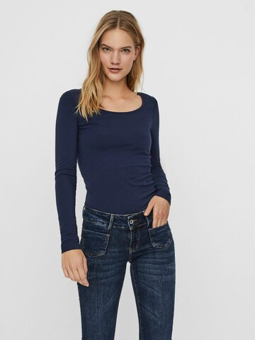 T-shirt VERO MODA en bleu : devant
