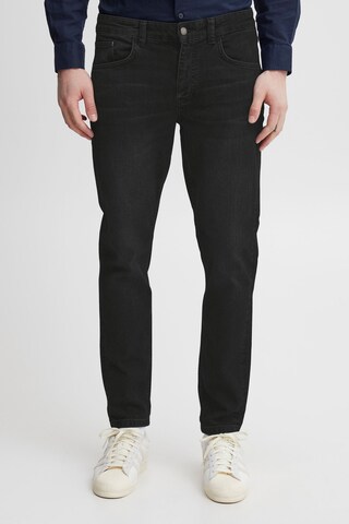 Effilé Jean 'Karup' Casual Friday en noir : devant