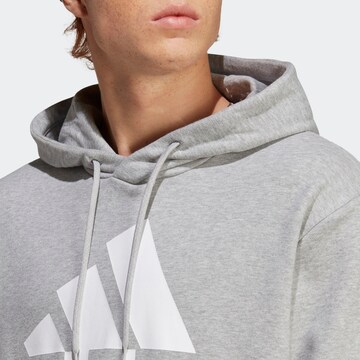 ADIDAS SPORTSWEAR - Camiseta deportiva 'Essentials' en gris