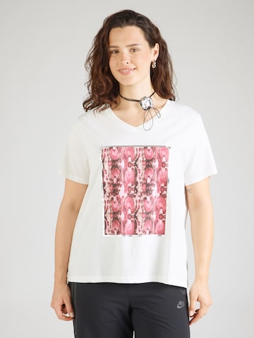 Tricou 'CARNEW BOOSTERY' de la ONLY Carmakoma pe alb: față