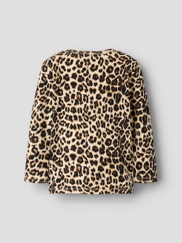 NAME IT - Camiseta en marrón