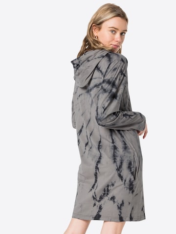 Urban Classics - Vestido en gris