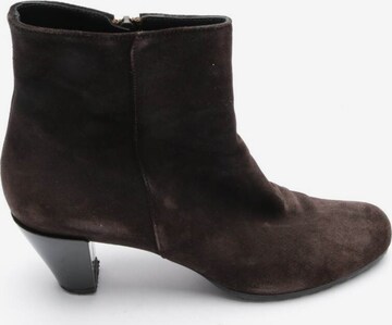 Marc Cain Dress Boots in 38 in Brown: front