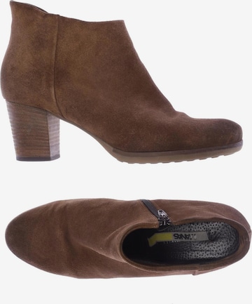 MANAS Dress Boots in 40 in Brown: front