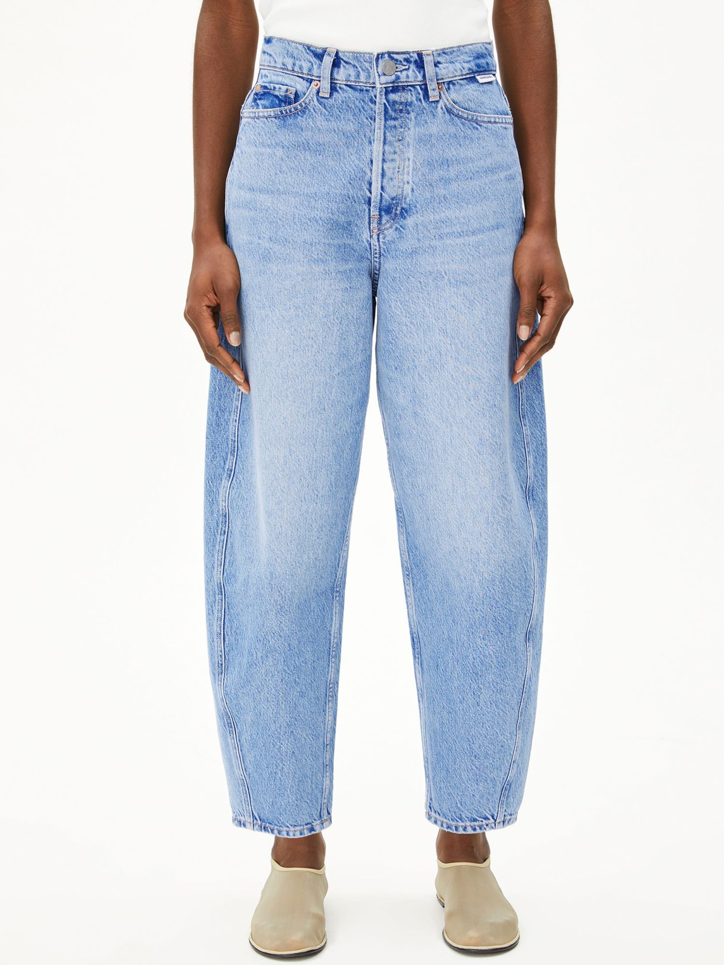 ARMEDANGELS Loosefit Jeans in Blau: Vorderseite