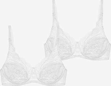 TRIUMPH Bügelloser BH ' Amourette 300 ' in Weiß: Vorderseite