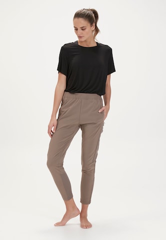 Coupe slim Pantalon de sport 'Medear' ENDURANCE en marron