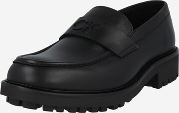 Chaussure basse Calvin Klein en noir : devant