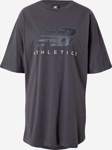 Tricou de la new balance pe gri: față