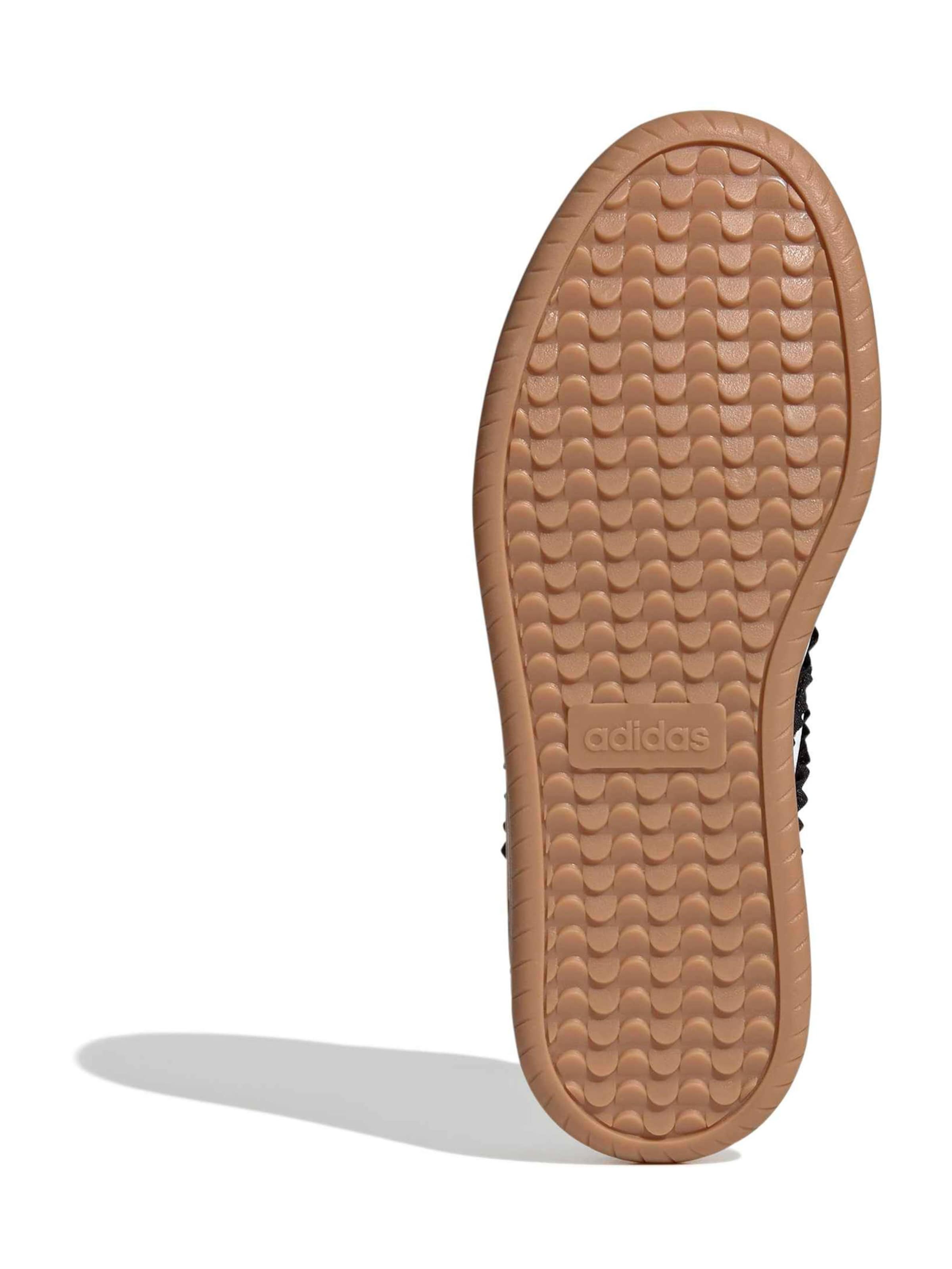 ADIDAS SPORTSWEAR Trampki niskie 'BARREDA' w kolorze biały