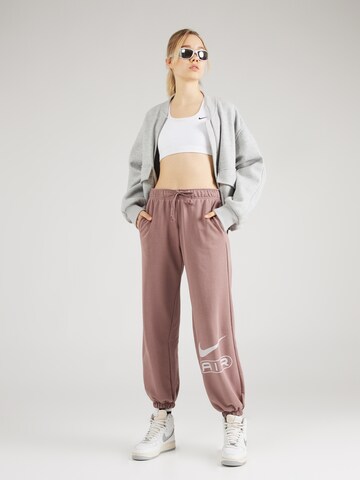 Nike Sportswear - Tapered Pantalón 'AIR' en lila