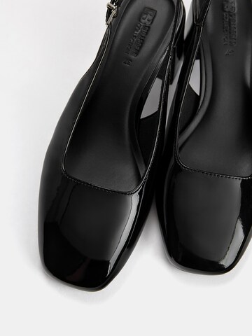 Escarpins à bride arrière Pull&Bear en noir