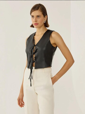 Gilet di Hiccup in nero
