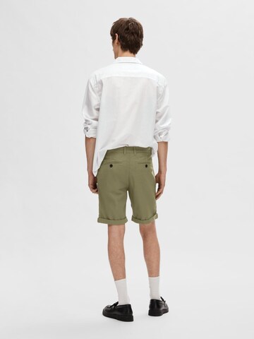 SELECTED HOMME Loose fit Chino trousers 'LUTON' in Green