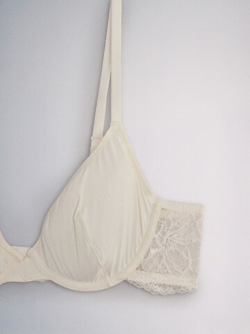 The Set T-shirt Bra in Grey