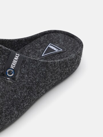 VERBENAS Hausschuh 'EAGLE FIELTRO PET' in Grau