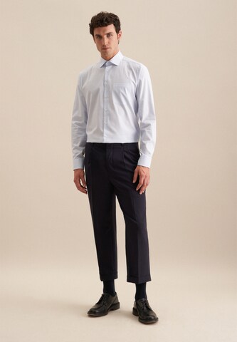 Coupe regular Chemise business 'SMART ESSENTIALS' SEIDENSTICKER en bleu