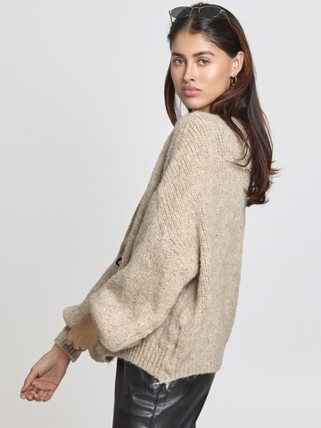Lilavie Strickjacke ' Miaa ' in Beige