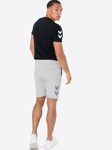 Regular Pantalon de sport Hummel en gris