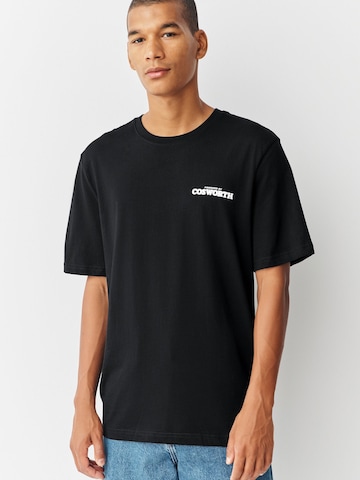 Tricou de la Next pe negru