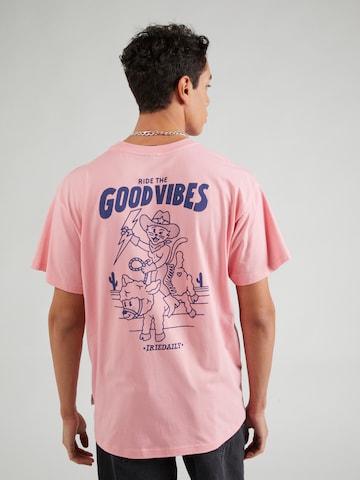 Iriedaily T-shirt 'Ride Good' i rosa: framsida