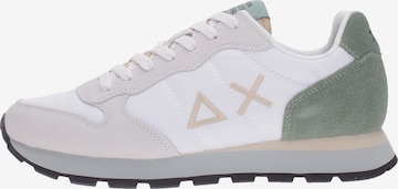 Sneaker bassa 'Z36106' di SUN68 in bianco: frontale