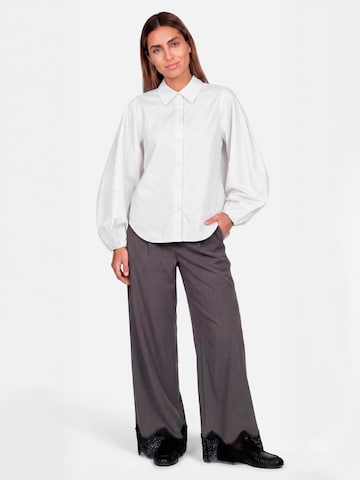 NORR Shirt ' Otilia ' in Wit: voorkant