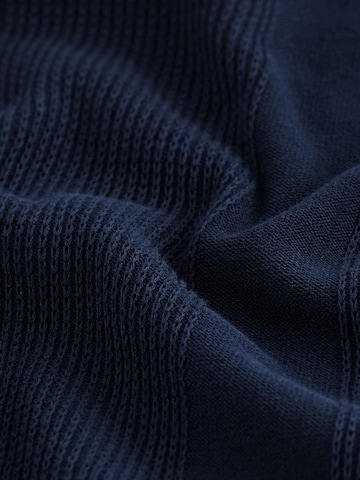 Next Pullover in Blau