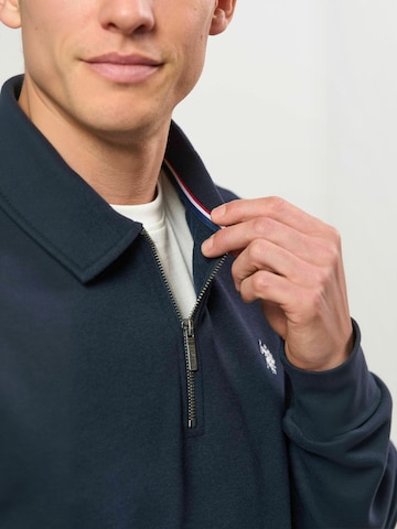 U.S. POLO ASSN. Neulepaita ' UMDagur ' värissä sininen: etupuoli
