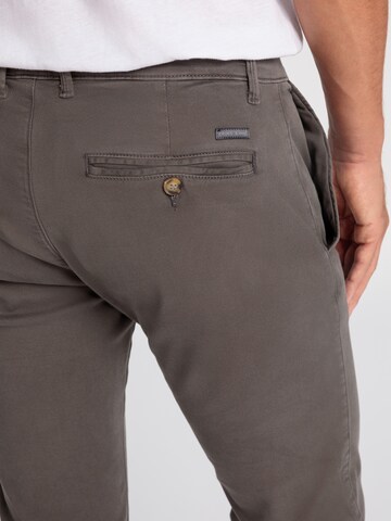 CROSS JEANS Tapered Hose in Grau
