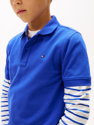 TOMMY HILFIGER - Camiseta 'Essential' en azul