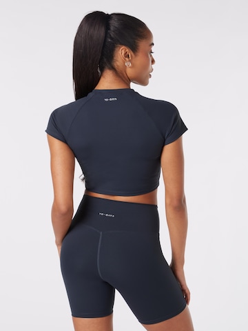 Sport top de la YO-GAYA pe albastru
