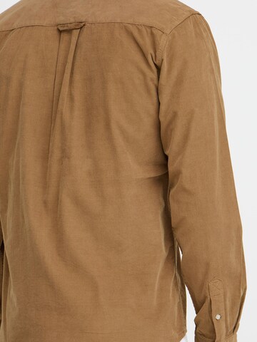 BLEND - Ajuste regular Camisa en marrón