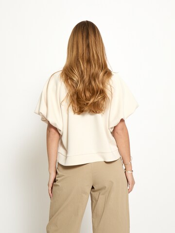 Maglietta 'Minnie' di Peppercorn in beige