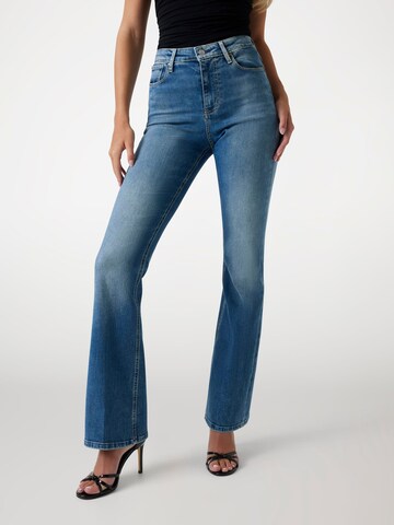 GUESS Flared Jeans in Blue: front