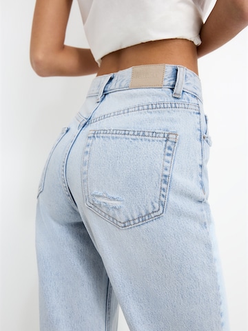 Pull&Bear Regular Jeans in Blau