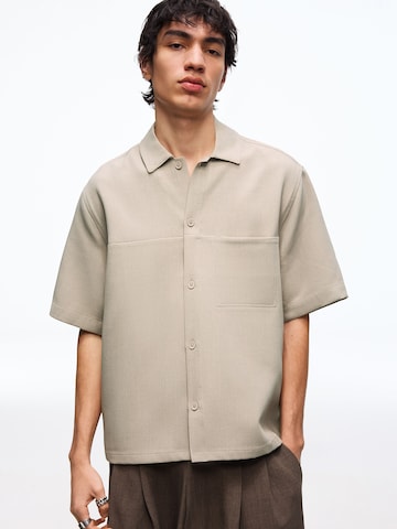 Comfort Fit Cămașă de la Bershka pe gri: față