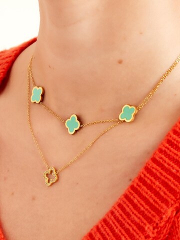 Cala Rose Necklace 'SUMMER CLOVER' in Green: front