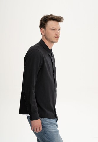 MELA - Ajuste regular Camisa 'Ishir' en negro